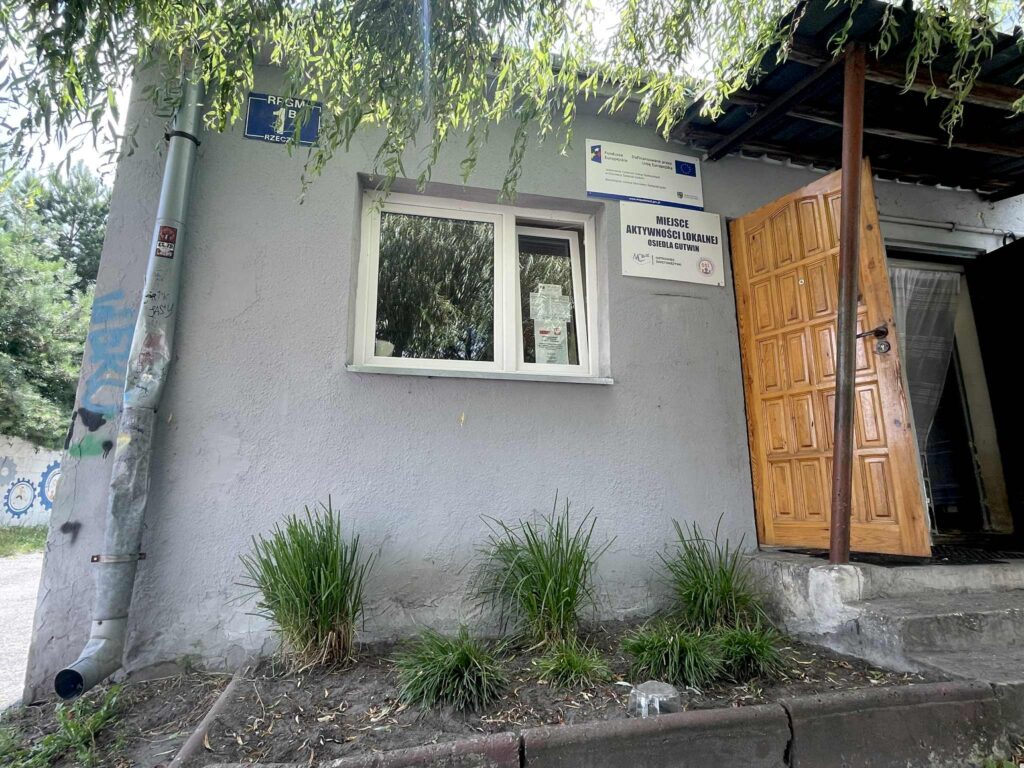 Budynek Miejsca Aktywności Lokalnej Gutwin- widok od strony wejścia