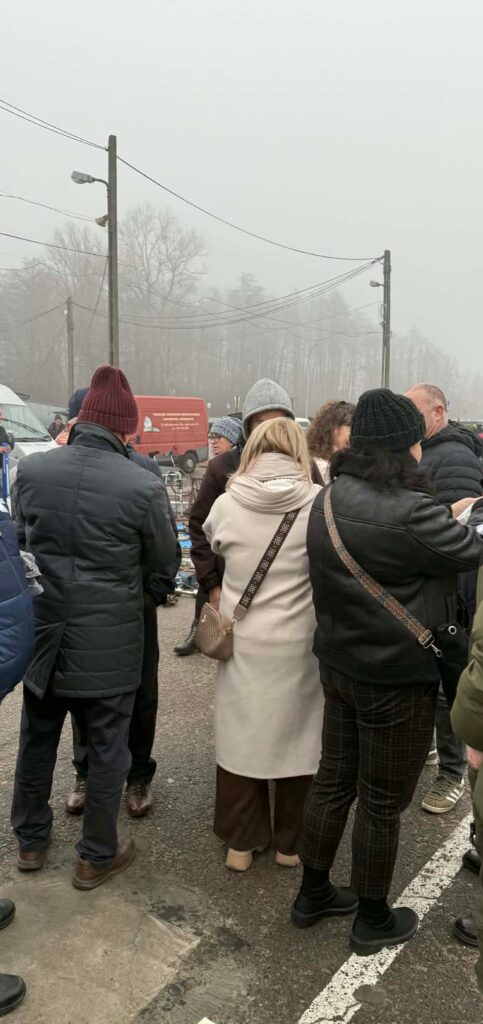 Kampania Biała Wstążka na Targowisku Miejskim